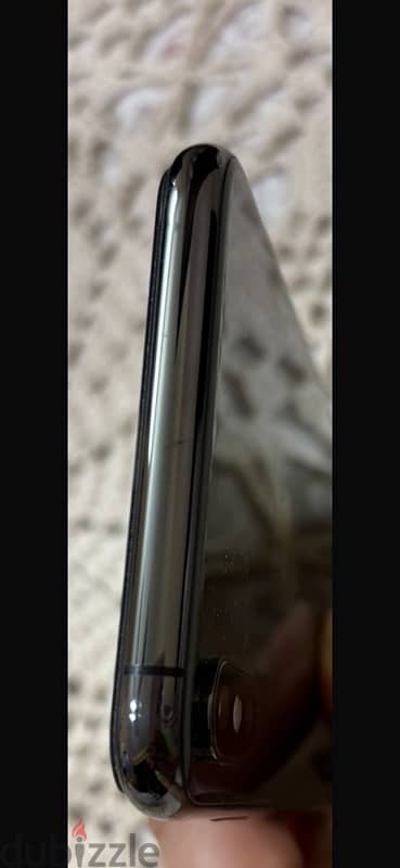 Xs Max لون galaxy grey بطارية ٧٨٪؜ مساحة ٦٤ 4