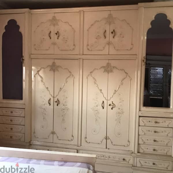 Full Bedroom Furniture in very good Condition 1