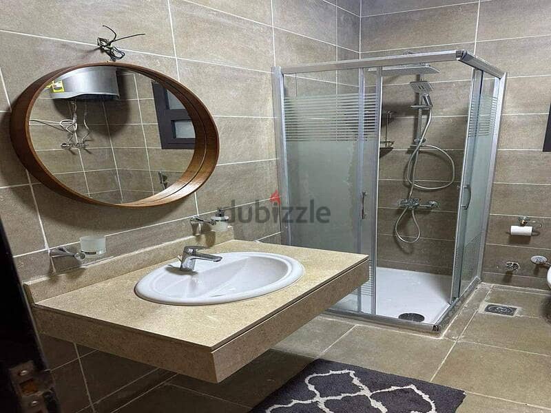 شقه 3غرف متشطبه جاهزه للسكن تكمله اقساط التجمعFinished 3beds Resale 1