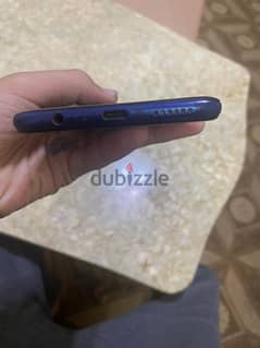 Samsung a20s كل حاجه سليمه ما عدا الشاشه اقرأ الوصف