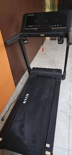 Shua Treadmill 126 KG Motor AC 3 HP SH-T5100A