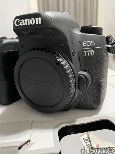 canon 77D with lens 50mm