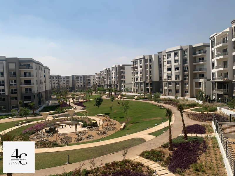 Apartment 191m with open view on landscape and swimming pool at the lowest price in the market with installments in Hyde Park Fifth Settlement 4