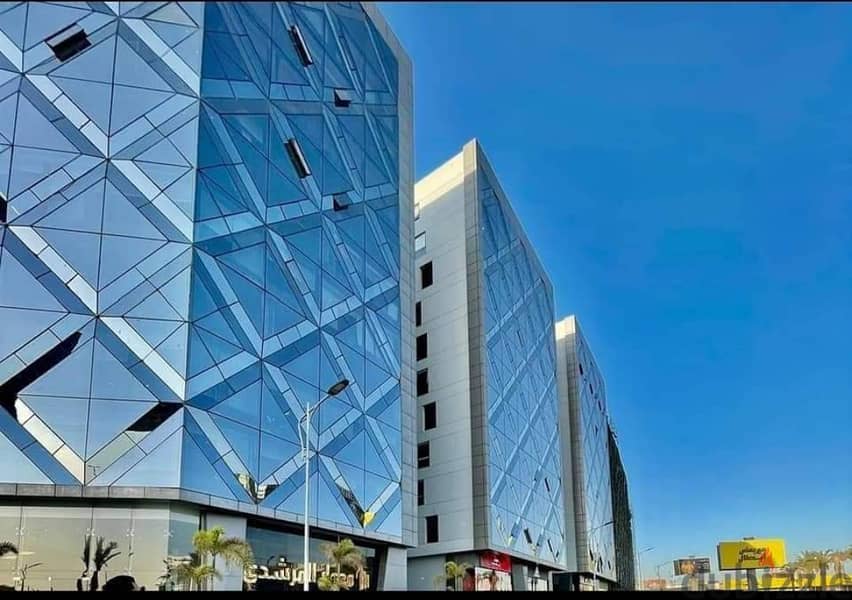 مكتب ايجار 250 فى القطاميه  office for rent 250 in Katameya 13