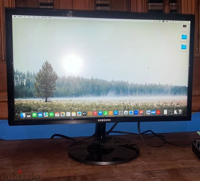 Monitor Samsung S22F350 1