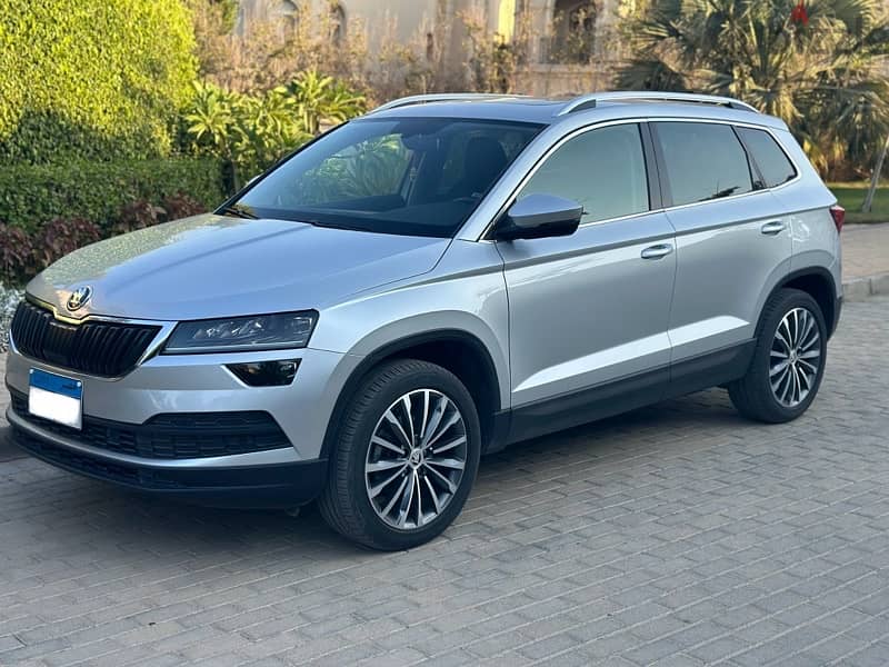 Skoda Karoq 2021 1