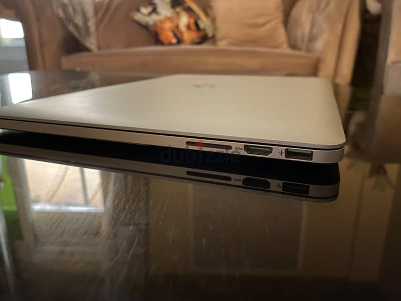 MacBook Pro (15-inch, Mid 2015) 4