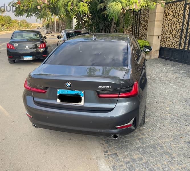 BMW 320 2020 in excelent condition 2