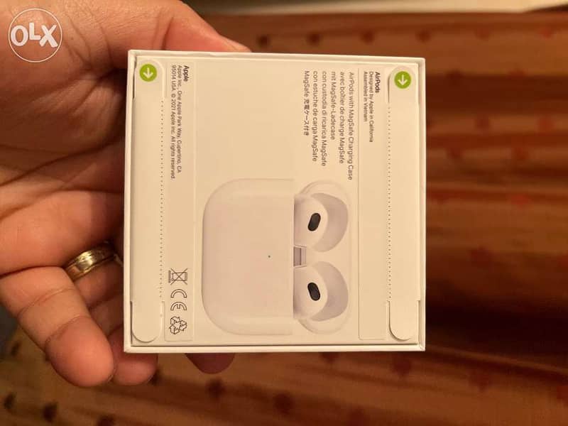 Apple AirPods 3rd generation from USA 0