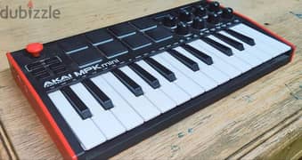 Mpk mini . . Akai 0