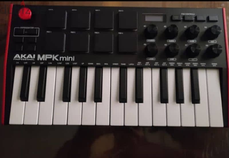 Mpk mini . . Akai 1