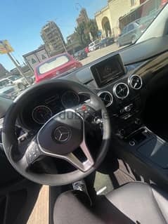 Mercedes-Benz B200 2013