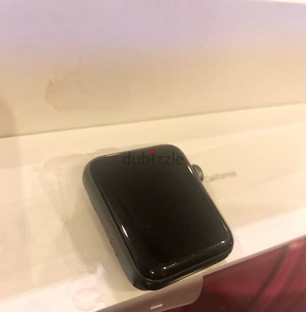 Apple Watch Series 3, 42mm, Space grey, Aluminum with black sport band 3