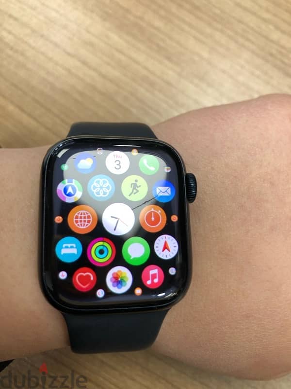 Apple watch series 8 1