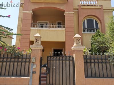 Villa for Rent  فيلا للإيجار سكني فقط بالتجمع الخامس أمام نادي الزهور