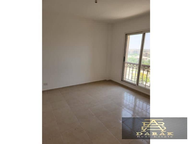 Apartment for sale in Madinaty, 107 sqm, South Park view, B3, in the heart of Madinaty, directly in front of the services area. 2