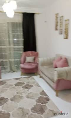 Furnished apartment for rent in Gardenia City, Nasr City The building is on the main street, directly in front of the school and steps from Gardenia M