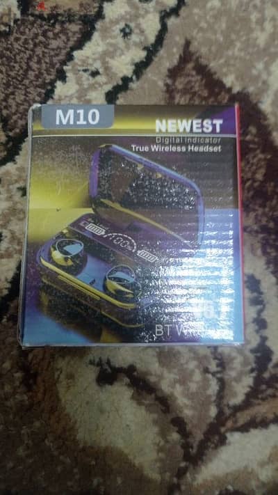 ايربودز m10 استعمال خفيف جدا