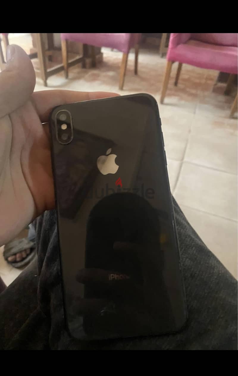 iPhone XS Max 1