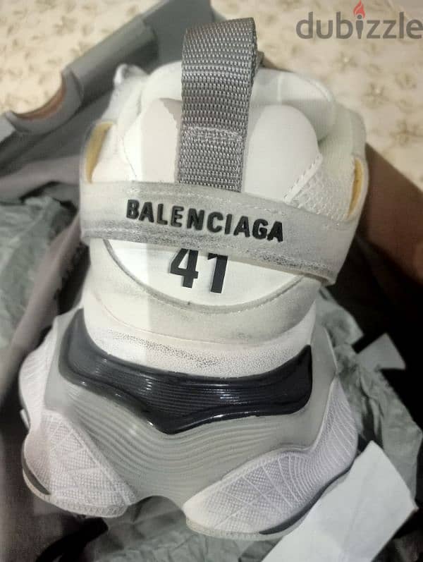 balenciaga cargo 8