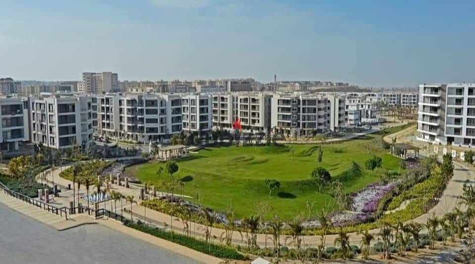 For sale in front of Cairo Airport, the last studio, 70 m + garden, 102 m, in Taj City, with a down payment of 673K 7