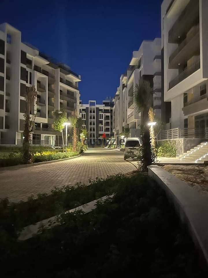 With a stunning view, own your apartment near all services in the settlement 10