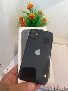 ايفون iPhone 11
لونه اسود