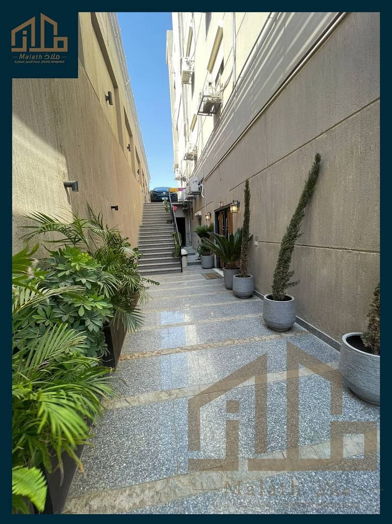 Luxurious duplex for sale 900 meters in Golden Square 2