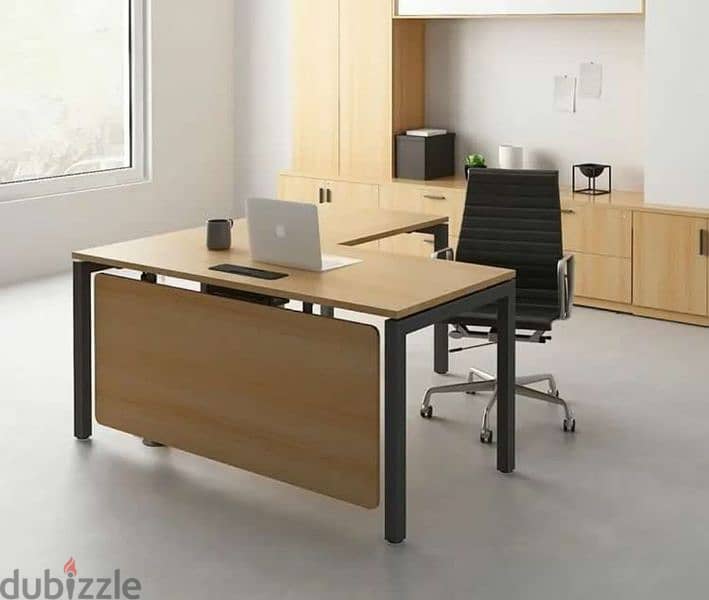 مكتب اداري لمدير مودرن شيك ومميز جدا لشركتك Elegant  wood manager desk 1