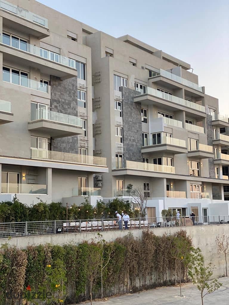 Down in price 500 thousand, an apartment with a garden, 3 rooms, immediate delivery in Mountain View iCity, Fifth Settlement 8