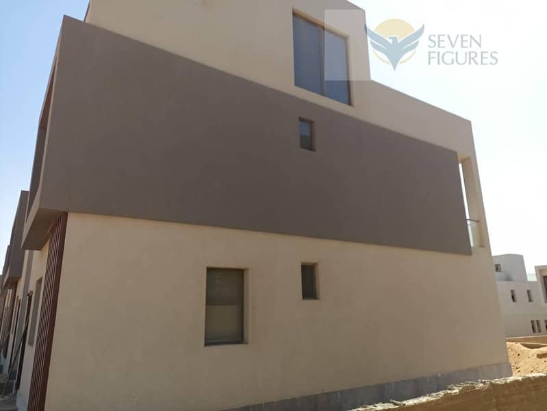 Villas for sale in vinici new capital town house ready to move 3 bed room 3