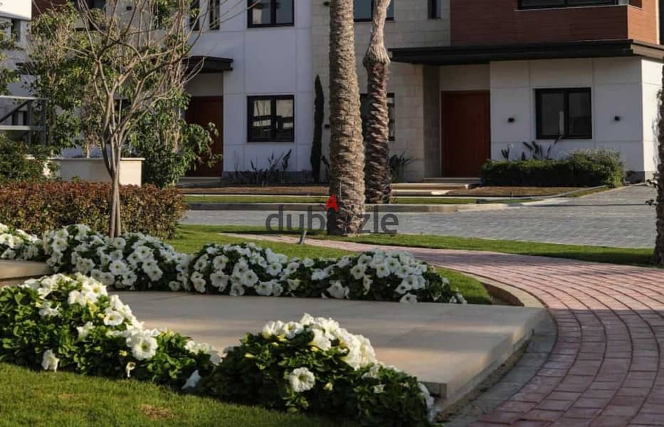 Townhouse Middle 237m For Sale Immediate Receipt In azzar new cairo New Cairo 18