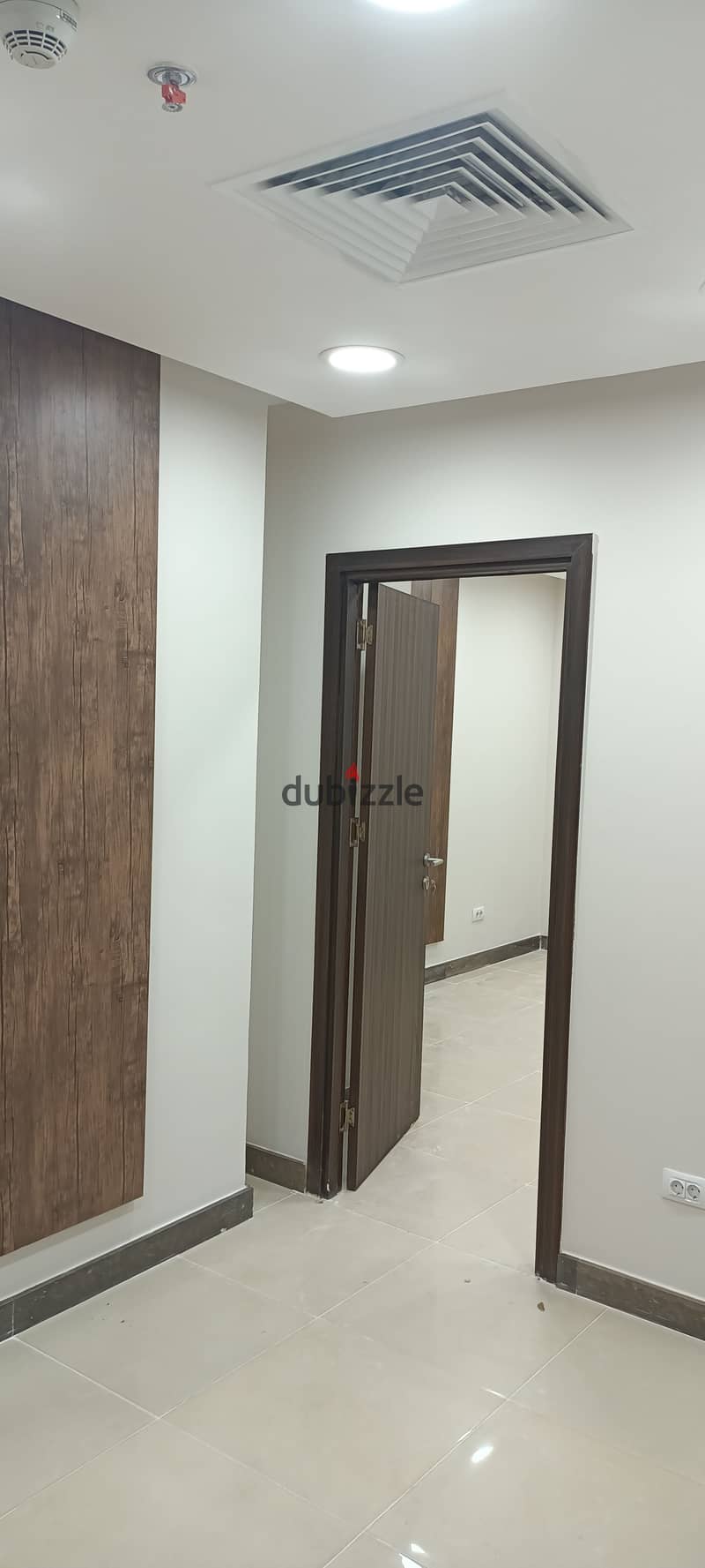 Office for rent fully finished Trivium Mall Sheikh Zayed 3