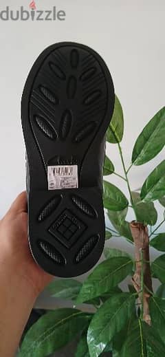 حذاء جلد طبيعي مستورد نعل طبي ماركة كلاركس Clarks