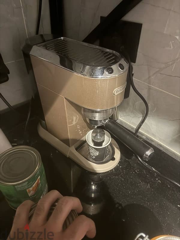 delonghi coffee machine 1