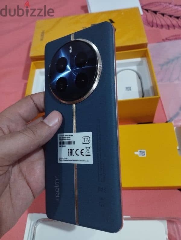 realme 12 pro plus  12/512 2