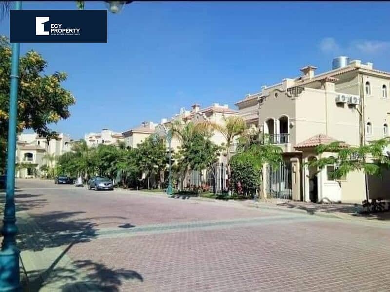 villa Ready to move, for sale in Patio 5 East Compound -  at the entrance to Shorouk 2, with installments 1