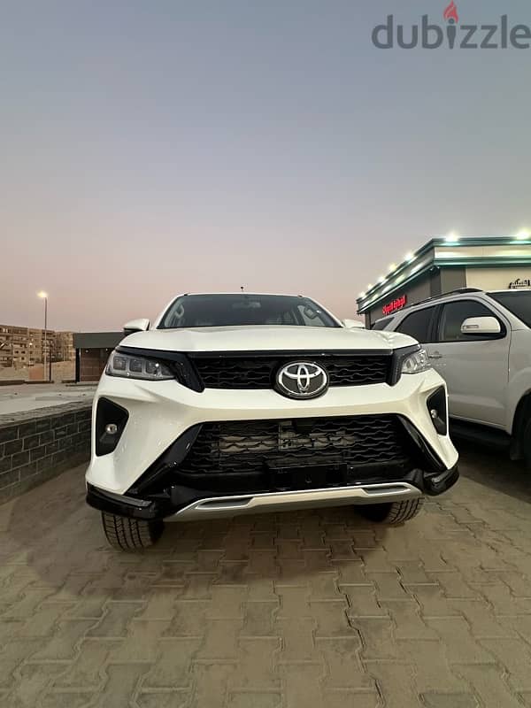 Toyota Fortuner 2025 2