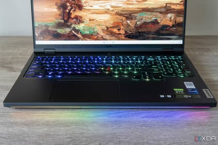 Lenovo Legion Pro 7  2023 RTX 4090 الجهاز استخدام بسيط جدا