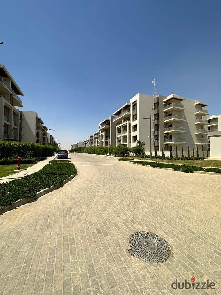 Ready to move furnished apartment for sale 147 m2 with 3 bedrooms in a marvelous design  compound with landscapes in Fifth Settlement 6