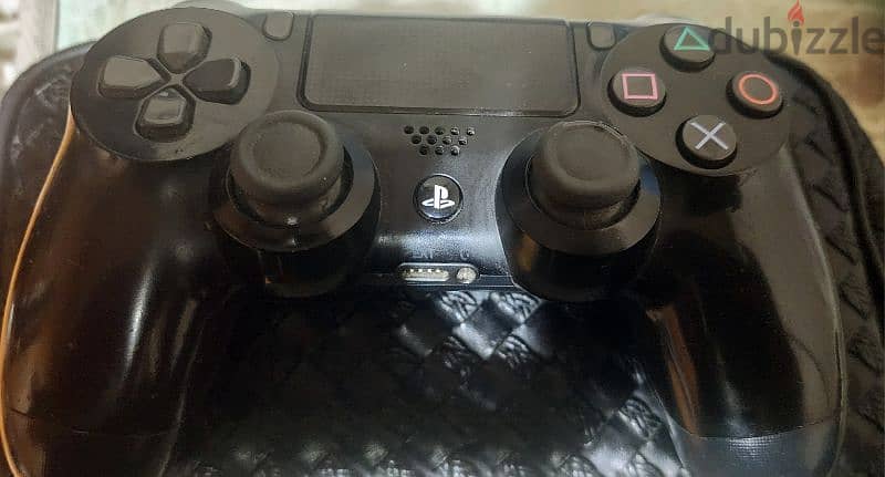 دراع بلايستيشن ٤ أصلي / Original PlayStation4 controller 1