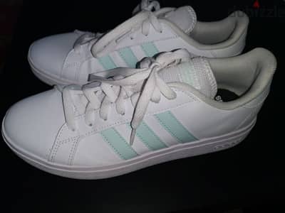 adidas shoes siz 40