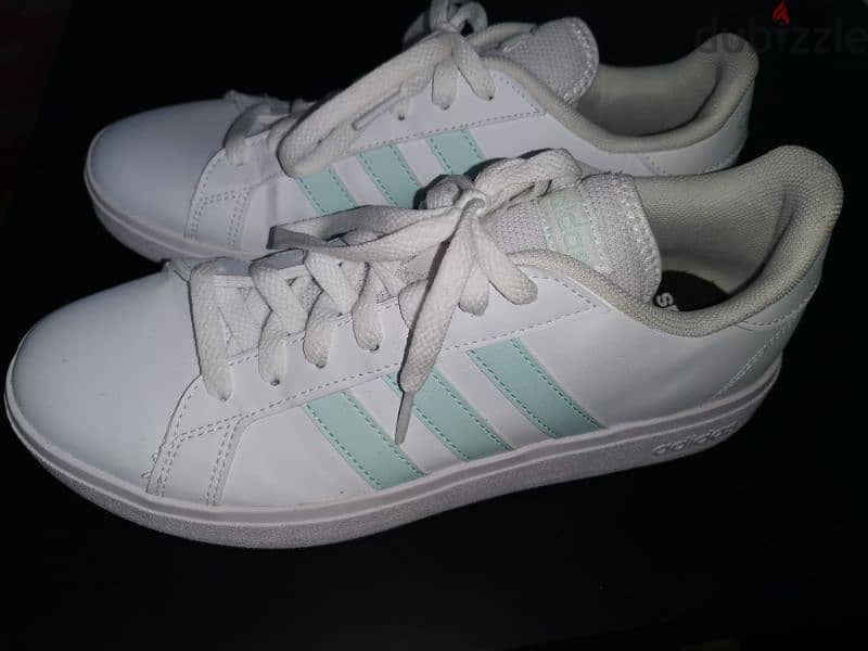 adidas shoes siz 40 3