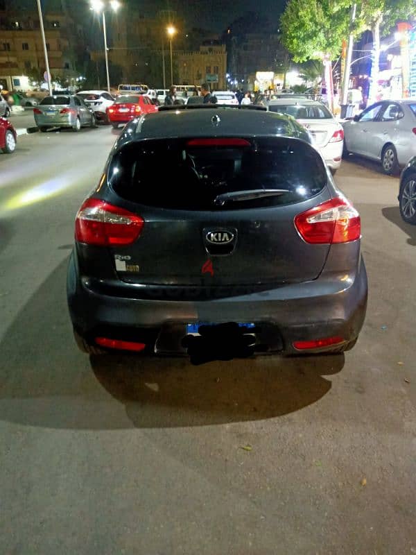 Kia Rio 2015 3