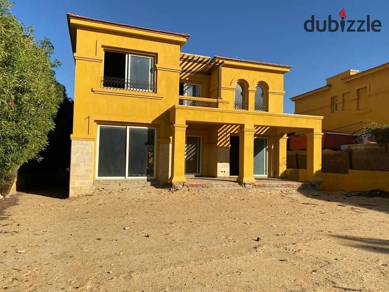 Stand alone villa for sale in new cairo in Gardenia Springs Compound 4 Bedrooms + Living + Nanny's bedroom with bathroom + Driver's room with bathroom 11