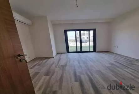 Penthouse for sale + roof + nanny room | Ready for viewing with installments over 10 years in Sodic East Compound, El Shorouk