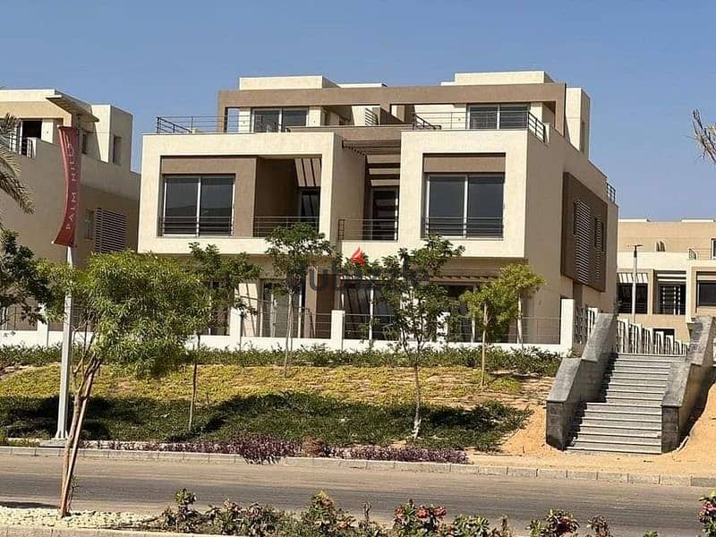 Townhouse Corner for sale, near delivery, ready for viewing, in installments, in Palm Hills New Cairo Compound, Fifth Settlement 3