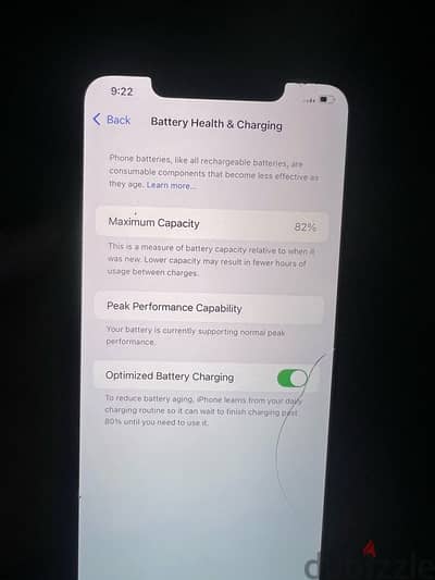 ايفون Xs max ٦٤ جيجا بطاريه ٨٢٪؜ بالعلبه و٤ جرابات اخر تحديث