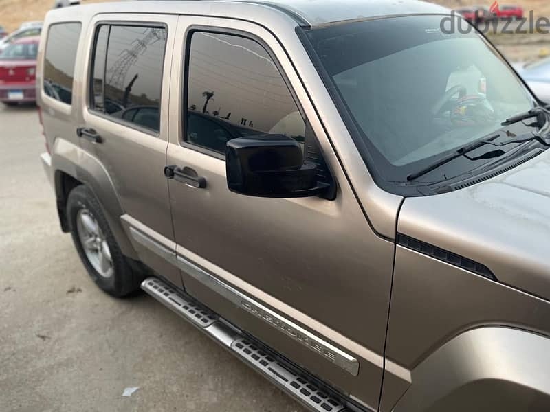 Jeep Cherokee 2008 1