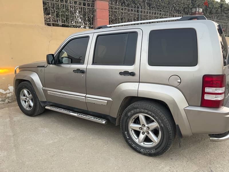 Jeep Cherokee 2008 5